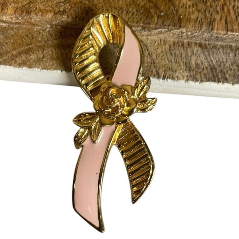 Vintage Avon Breast Cancer Awareness Ribbon Brooch Pin